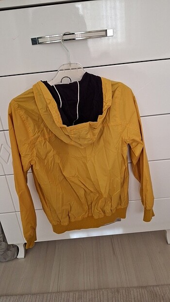 İnce mont yagmurluk - Görsel 3