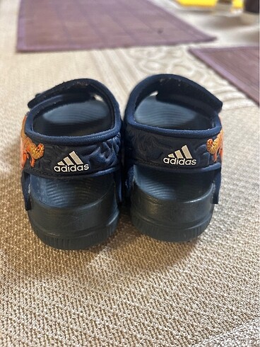 21 Beden lacivert Renk Orjinal Adidas bebek sandalet 21 no