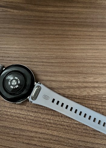 Huawei Gri ve Turkuaz Akıllı Saat Gt5 konuşma özellikli