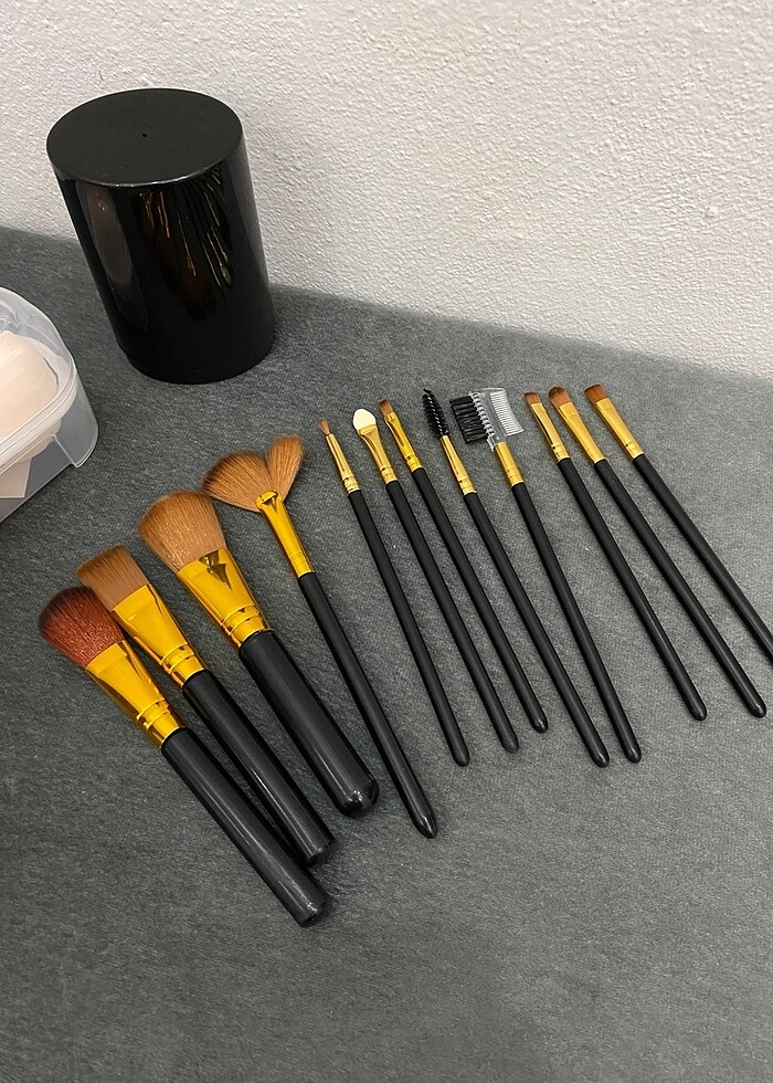 Makyaj süngeri ve fırça seti - Görsel 3