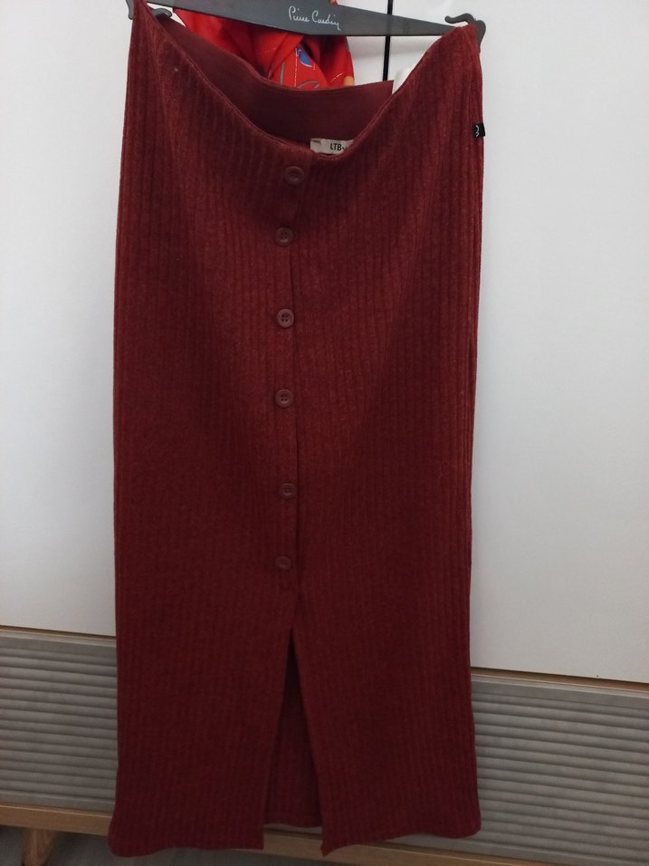 Ltb marka önden yırtmaçlı balık formunda etek - Görsel 4