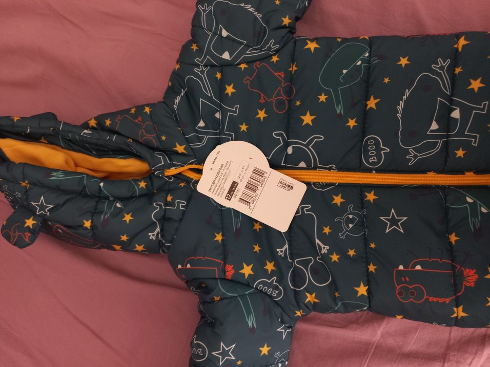 Erkek Bebek Kapüşnlu Desenli İçi Polar Mont 1-5 yaş aralığı var - Görsel 4