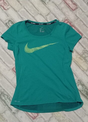 Nike tişört 