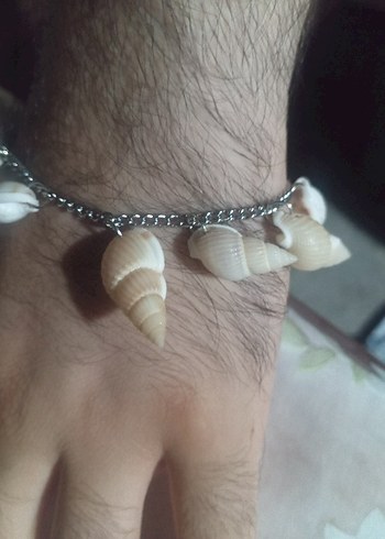 Bohem Zincir Detaylı Beyaz Yılan Desenli Kadın El Zinciri - Görsel 2