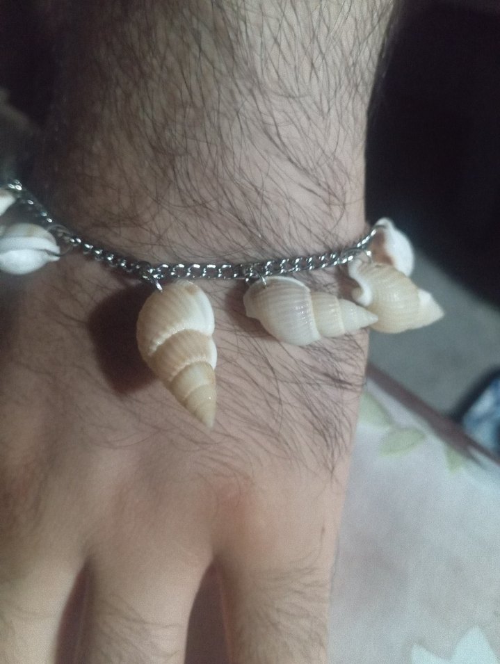 Bohem Zincir Detaylı Beyaz Yılan Desenli Kadın El Zinciri - Görsel 2