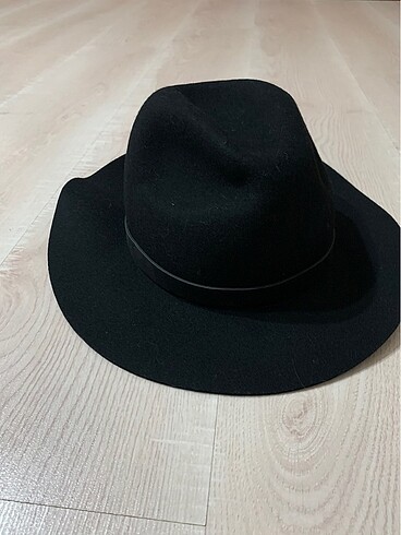 H&M şapka