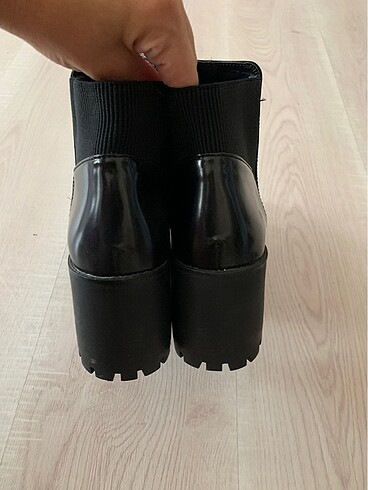 41 Beden Zara bot