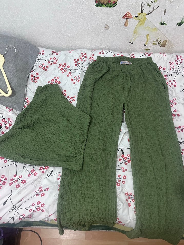 Örgü Dokulu Salaş Yeşil Kadın Pantolon - Görsel 5