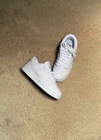 NİKE DUNK LOW BEYAZ