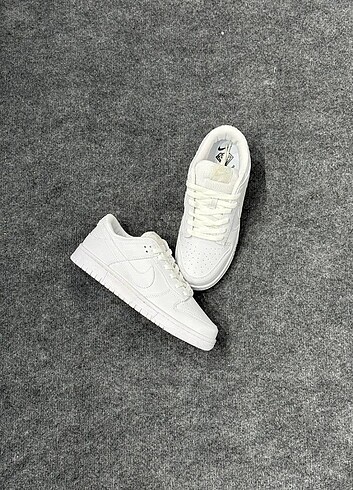 NİKE DUNK LOW BEYAZ, ÜST KALİTE, ETİKETLİ, ORJİNAL KUTULU, BARKO