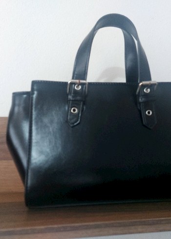 Bershka kadın tote suni deri çanta