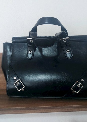  Beden siyah Renk Bershka kadın tote suni deri çanta