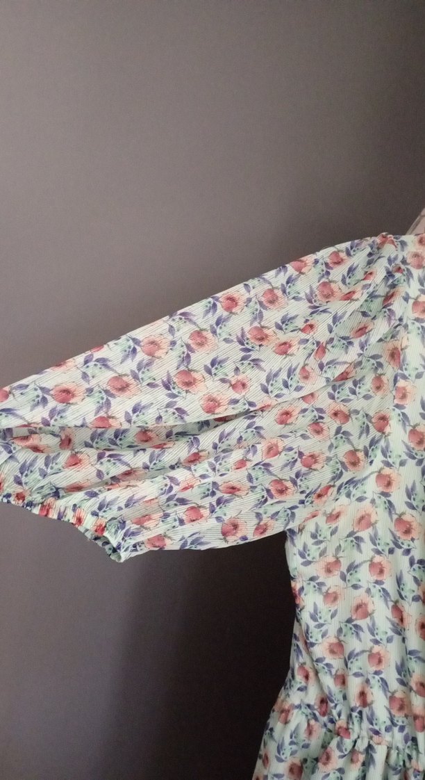 Bohem Renkli Midi Elbise, V Yaka, Fırfırlı - Görsel 2