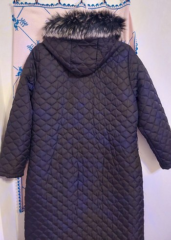 Tam Boy Kapüşonlu Kapitone Mont Siyah - Görsel 3