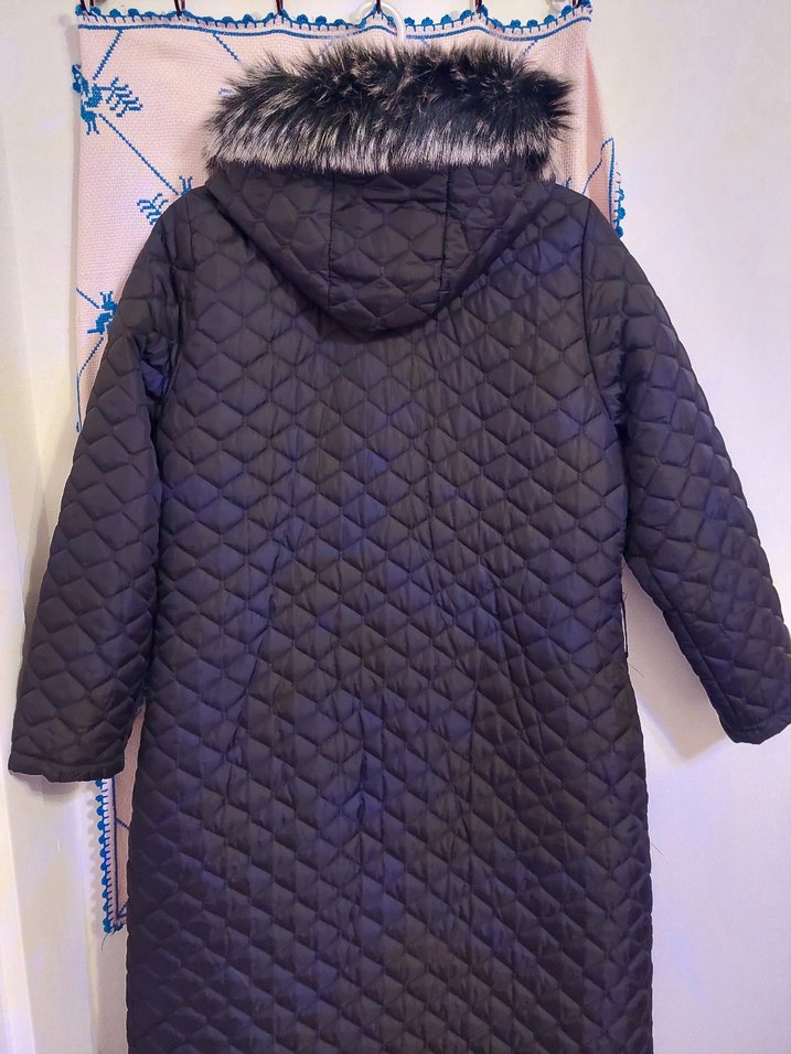 Tam Boy Kapüşonlu Kapitone Mont Siyah - Görsel 3