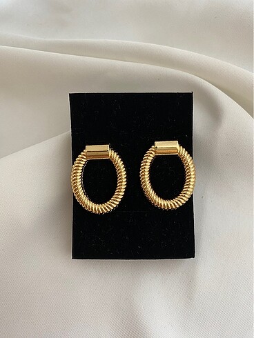  Beden ÇELİK OVAL KÜPE