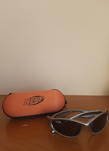 Beden Nerf çocuk gözlük ve kılıfı