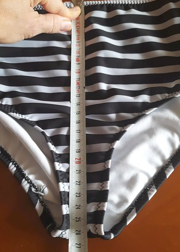 Siyah beyaz Çizgili Yüksek Bel Bikini Altı - Görsel 6