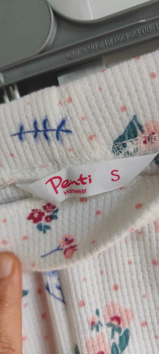 Çiçek Desenli Midi pijama - Görsel 2