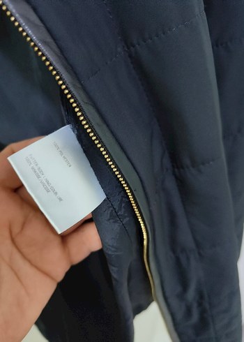 Siyah ince şişme mont - Görsel 5