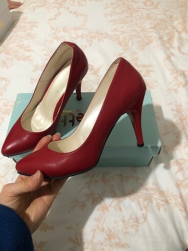35 Beden Stiletto