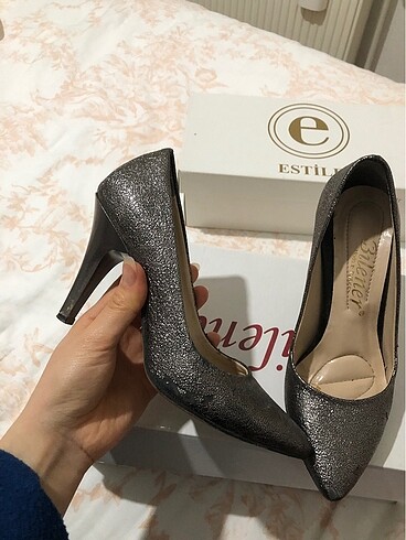 Diğer Stiletto
