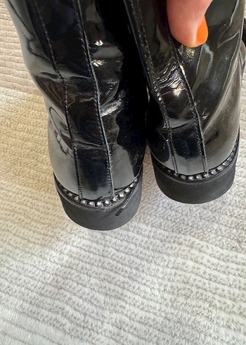 Siyah Parlak suni deri bot hotiç - Görsel 2