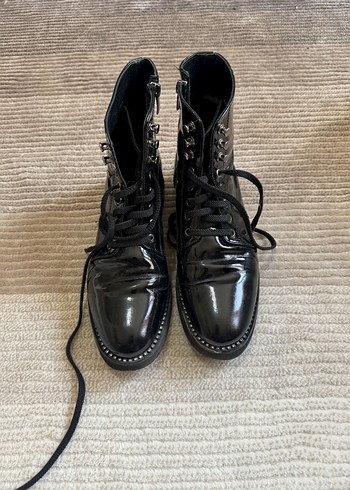 Siyah Parlak suni deri bot hotiç - Görsel 6