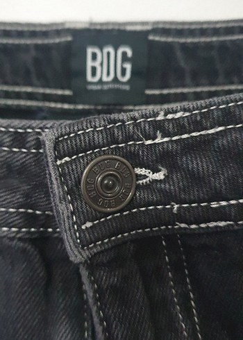 Siyah Baskılı Bol Kesim Kadın Kot Pantolon - Görsel 6