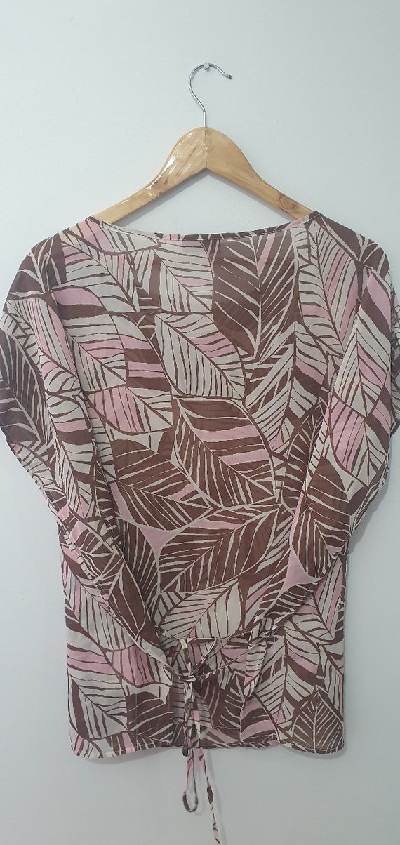 Bohem Yaprak Desenli V Yakalı Kadın Bluz - Görsel 3