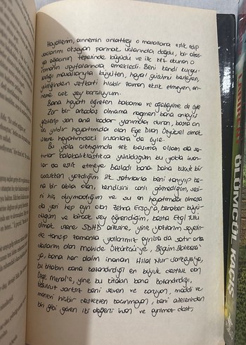 3 ad. kitap ve kitaplardan birinde yazarın kendi kaleminden not. - Görsel 3