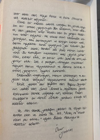 3 ad. kitap ve kitaplardan birinde yazarın kendi kaleminden not. - Görsel 4