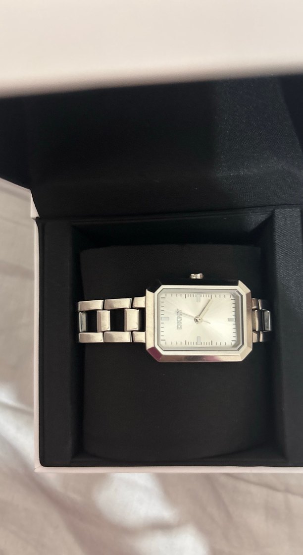 DKNY Çelik Saat - Görsel 3