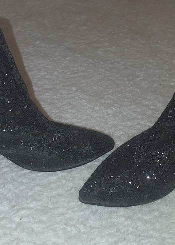 39 Beden Siyah Parlak Stiletto Topuklu Kadın Bot