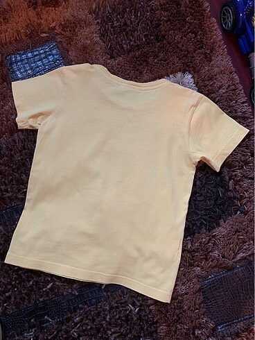 4 Yaş Beden Lacoste sarı tshirt