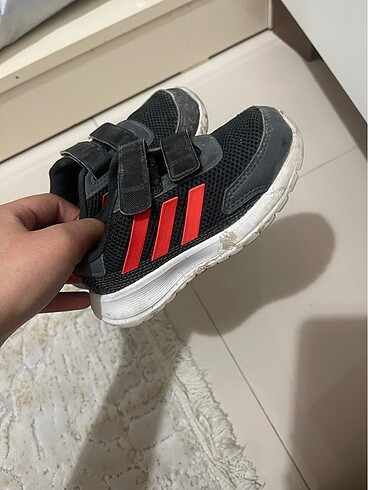 25 Beden Orijinal adidas cocuk ayakkabisi