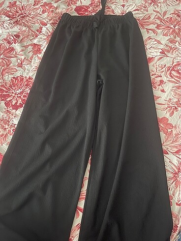 Siyah bol pantolon
