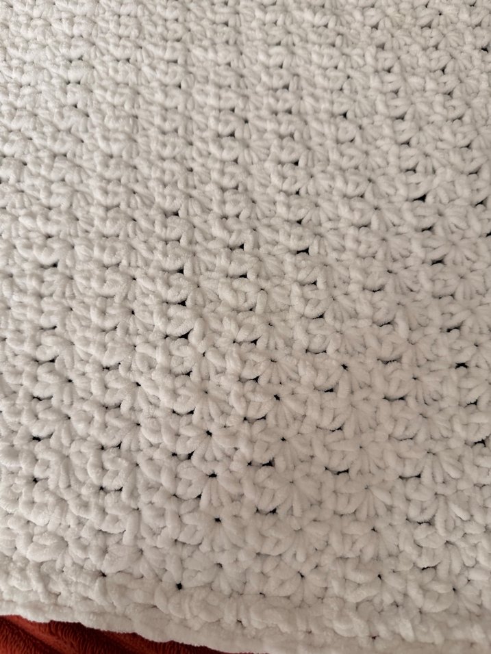 Beyaz Örgü Bebek Battaniyesi - Görsel 4
