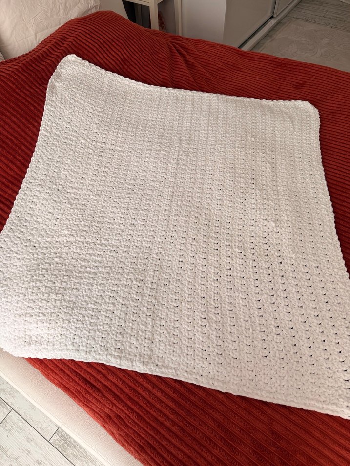 Beyaz Örgü Bebek Battaniyesi - Görsel 2