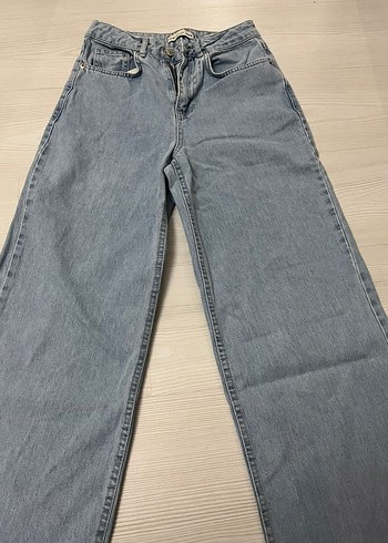 Wideleg Jean