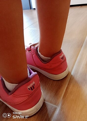 Spor ayakkabi