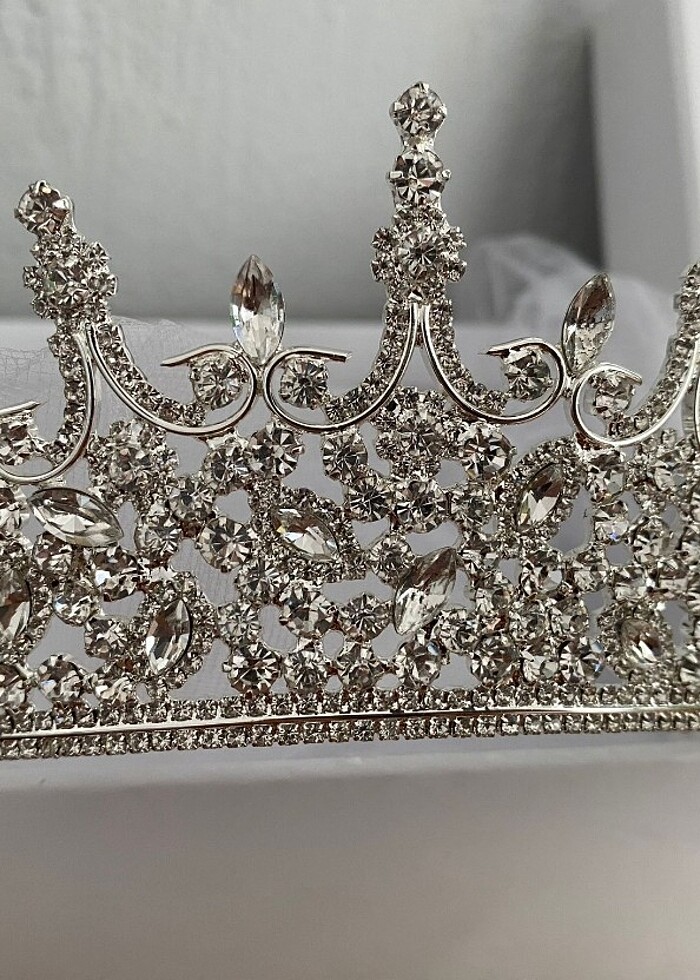 Gülşah Aydın marka gelinlik taç ve tokası - Görsel 5