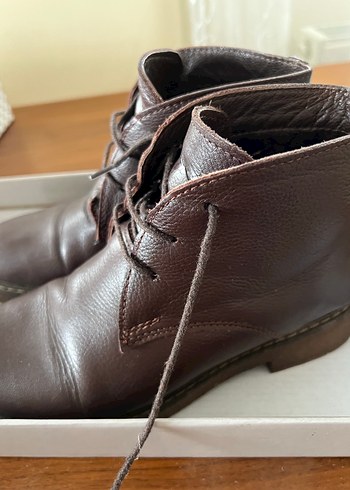 Deri Kadın Bot - Görsel 4