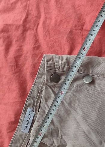 Düğmeli Bej Keten Kadın Pantolon - Görsel 4