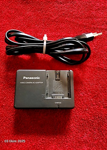 Panasonic Siyah Video Kamera Şarj Adaptörü