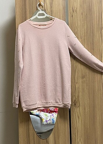Taşlı sweat