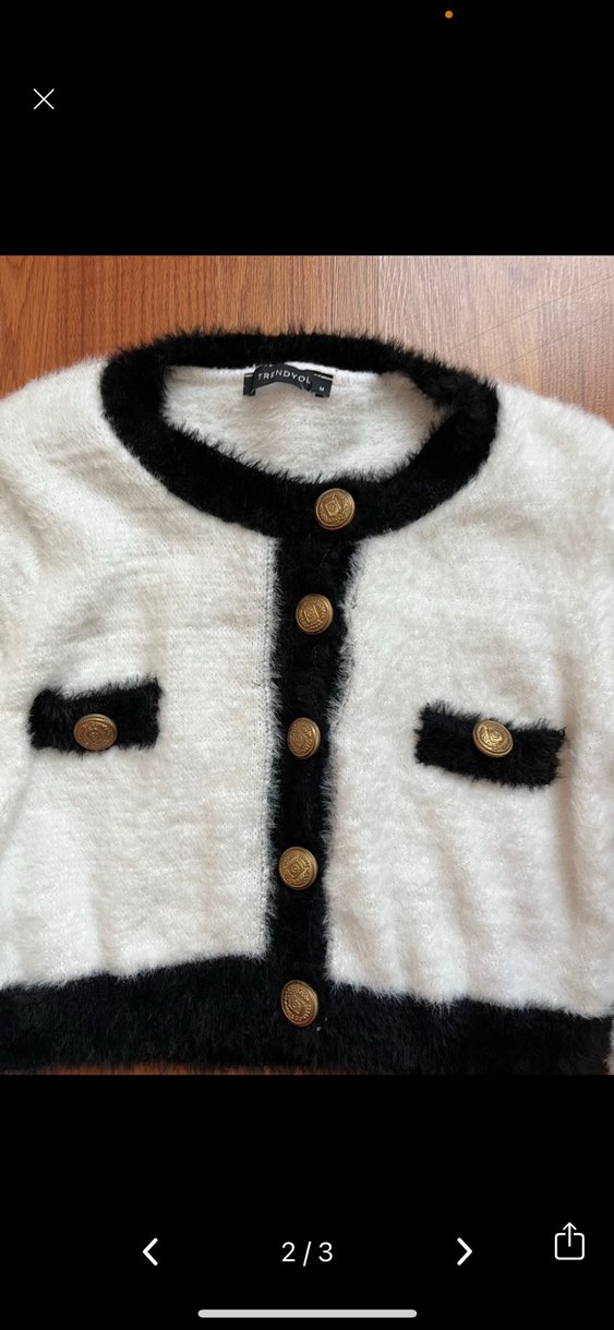 Düğmeli Beyaz Siyah Kadın Hırka - Görsel 2