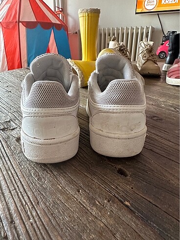 26 Beden Adidas spor ayakkabi