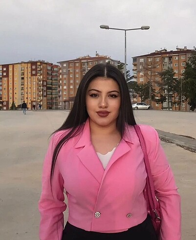 Trendyolmilla crop pembe ceket