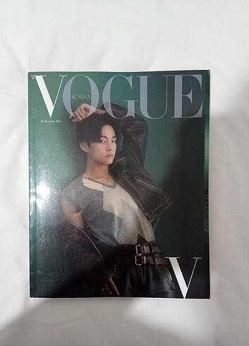 BTS Taehyung Vogue 2022 dergi
